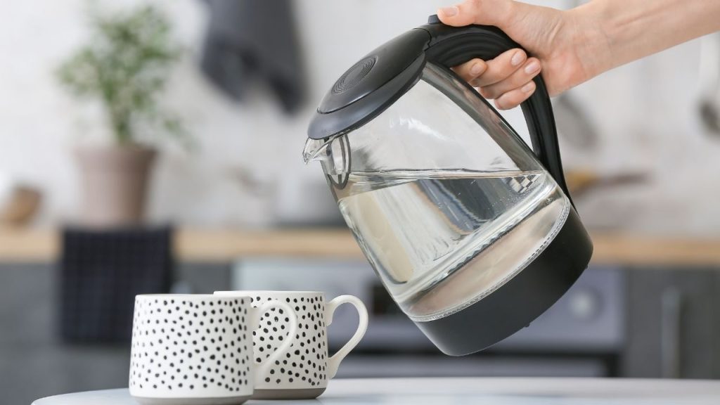 How to Use an Electric Kettle