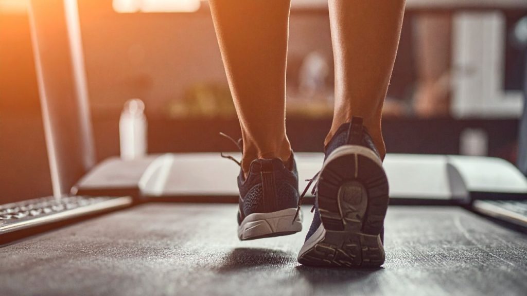 How to Wash Gym Shoes in Washing Machine