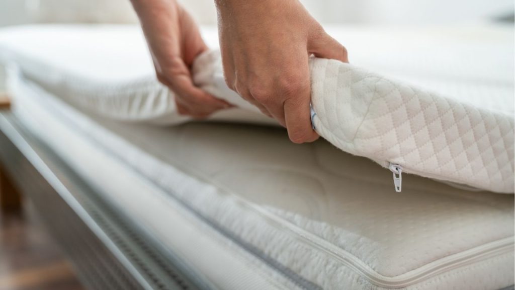 How to Wash Mattress Topper in Washing Machine