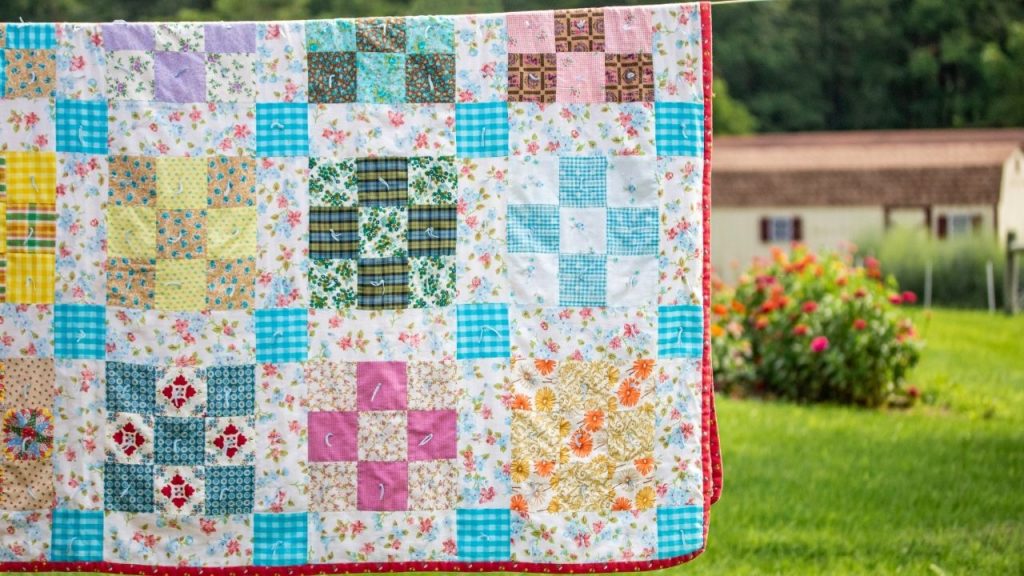 How to Wash Quilt in Washing Machine