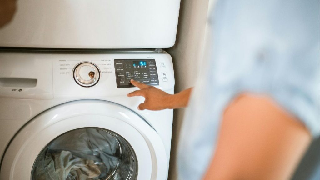 How to Stop Water Dripping Into Washing Machine