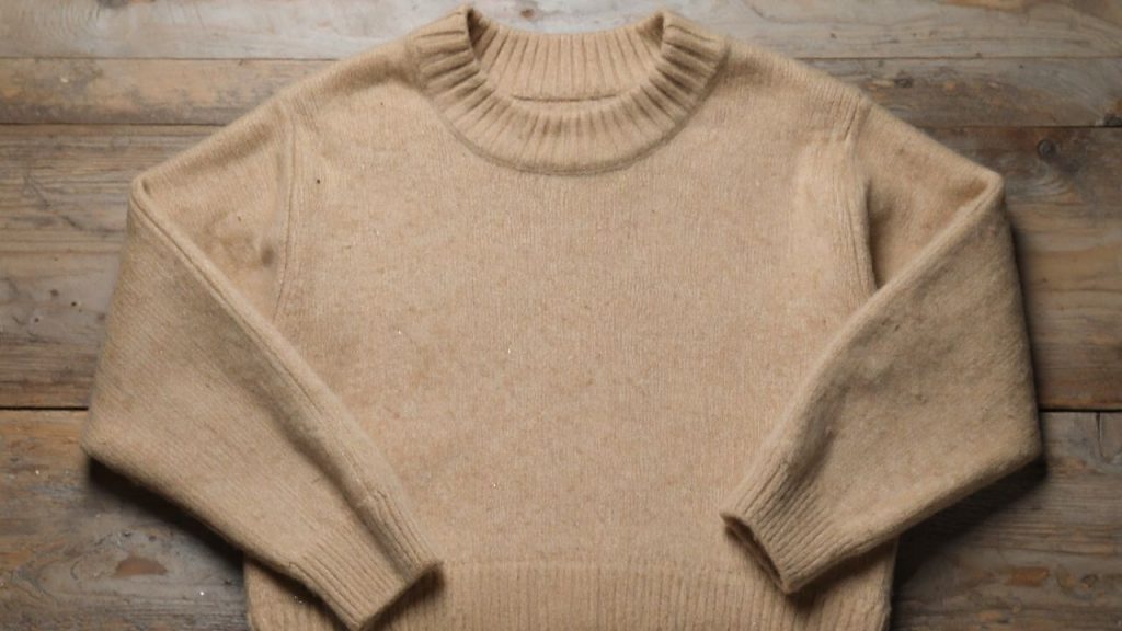 How to Wash a Wool Sweater in the Machine