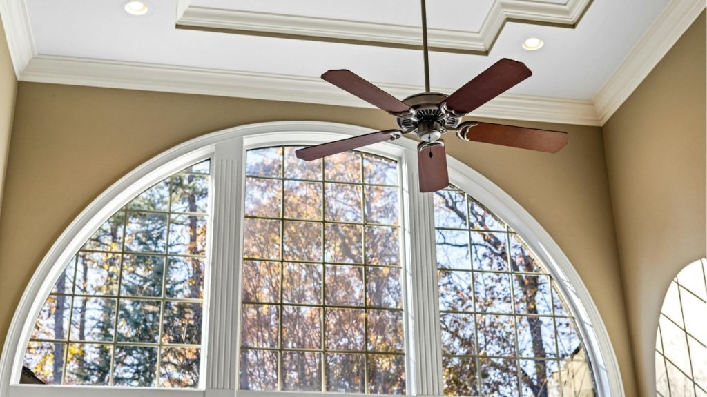How Long Can a Ceiling Fan Run Continuously? The Real Answer